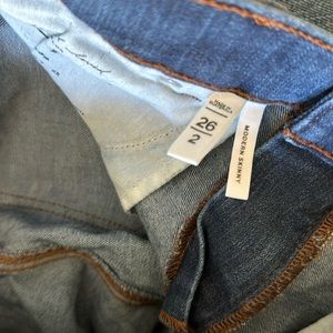 LOFT Modern Skinny denim sz 26 or 2 so nice! Vintage hem